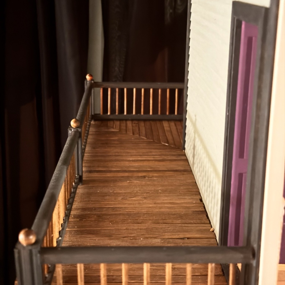 Victoria’s Farmhouse Dollhouse - Picture 8 of 9